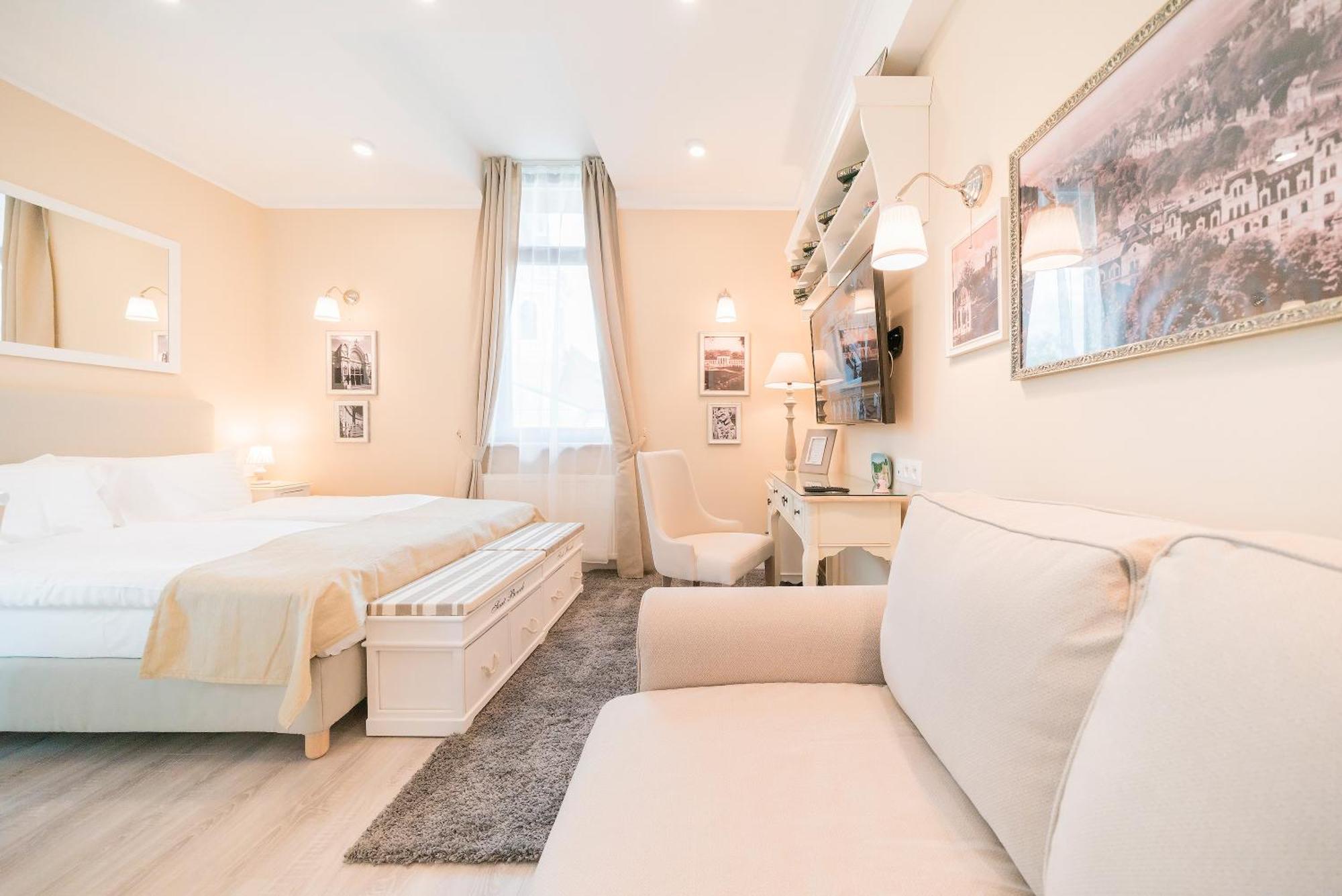 Aparthotel Revelton 4*